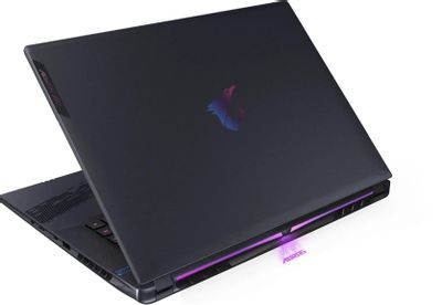 Ноутбук игровой Gigabyte Aorus 16X 16", 2024, IPS, Intel Core i7 13650HX 2.6ГГц, 14-ядерный, 16ГБ DDR5, 1ТБ SSD,  NVIDIA GeForce  RTX 4070 для ноутбуков - 8 ГБ, Free DOS, серый [9sg-43kzc54sd]