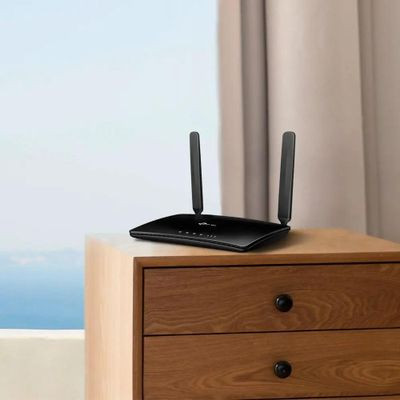 Wi-Fi роутер TP-LINK TL-MR150,  N300,  черный