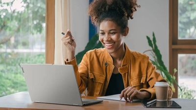 Ноутбук Lenovo IdeaPad 5 14IRU9 14", 2024, трансформер,  OLED, Intel Core 7 150U 1.8ГГц, 10-ядерный, 16ГБ LPDDR5x, 1ТБ SSD,  Intel Graphics, без операционной системы, серый [83dt0076rk]