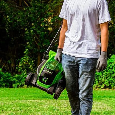 Газонокосилка аккумуляторная GREENWORKS GD24LM33,  33см, несамоходная,  без АКБ, без ЗУ [2516107]