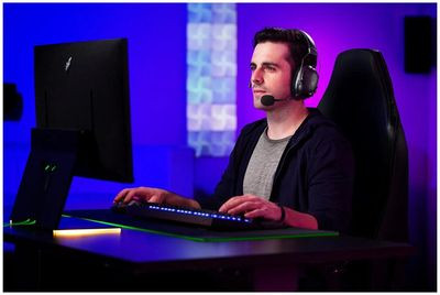 Гарнитура игровая Razer Blackshark V2 Pro,  для компьютера, мониторные,  Bluetooth/радио, черный  [rz04-03220100-r3m1]