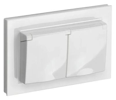 Розетка силовая IEK Brite РСбш12-3-44-БрБ, двойная, скрытая, заземление, шторки, IP44, белый [br-r26-16-44-k01-f]