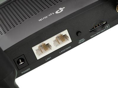 Wi-Fi роутер TP-LINK TL-MR100, N300, черный Wi-Fi роутер TP-LINK TL-MR100, N300, черный